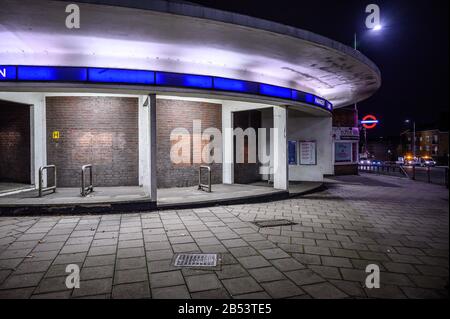 Hanger Lane Underground station Stock Photo