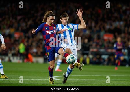 Barcelona, Spain. 07th Mar, 2020. Antoine Griezmann of FC Barcelona in action with Junior Firpo of FC Barcelona during the Liga match between FC Barcelona and Real Sociedad at Camp Nou on March 07, 2020 in Barcelona, Spain. Credit: DAX/ESPA/Alamy Live News Stock Photo