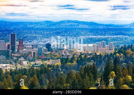 Panorama of Portland from Macleay Park and Pittock Mansion hill, Oregon, USA Stock Photo