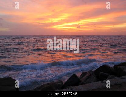 Meer, Sonnenuntergang, Colombo, Sri Lanka Stock Photo