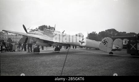 Wehrmacht Luftwaffe Messerschmitt Bf 110 G4 Nachtjäger Kriegsbeute der Royal Air Force - German Air Force captured plane by the RAF Stock Photo