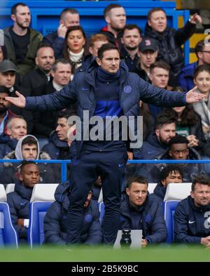 Everton manager Frank Lampard during the Premier League match at ...