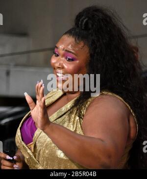 New York, USA. 15th July, 2022. Singer and rapper Lizzo performs on the  TODAY Show on TODAY Plaza in New York, NY, on July 15, 2022. (Photo by  Gabriele Holtermann/Sipa USA) Credit