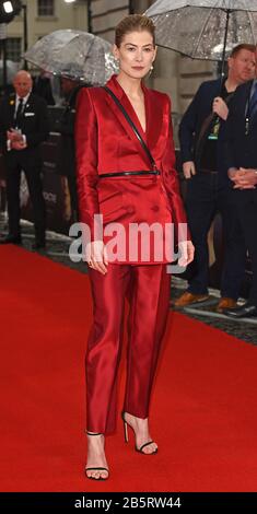 London, UK. 08th Mar, 2020. Rosamund Pike attends the Premiere of Radioactive held at the Curzon Mayfair in London. Credit: SOPA Images Limited/Alamy Live News Stock Photo