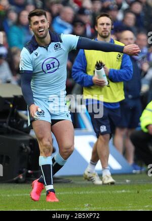 EDINBURGH, SCOTLAND - MARCH 08: Adam Hastings slots his kick between the posts  during the 2020 Guinness Six Nations match between Scotland and France at Murrayfield on March 8, 2020 in Edinburgh, Scotland. (Photo by MB Media) Stock Photo