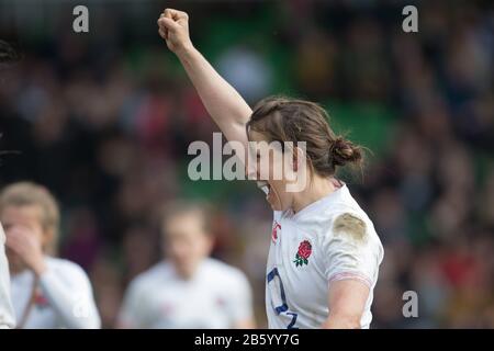 London, UK. 07th Mar, 2020. Katy Daley-Mclean (England, 10) cheers after an English attempt. Fourth matchday of the Women's Six Nations 2020 Rugby Tournament; England - Wales on 7 March 2020 in London. Credit: Jürgen Kessler/dpa/Alamy Live News Stock Photo