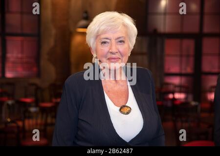 Renate Schmidt bei der Aufzeichnung der WDR-Talkshow 'Kölner Treff' im WDR Studio BS 2. Köln, 06.03.2020 Stock Photo