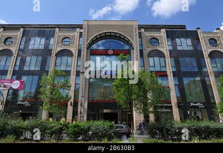 Einkaufszentrum ´Das Schloss´, Schlossstrasse, Steglitz, Berlin, Deutschland Stock Photo