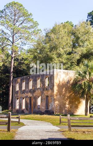 Horton House on Jekyll Island, Ga. Constructed in 1743 by Major William Horton. Listed on National Register of Historic Places. Vertical shot. Stock Photo