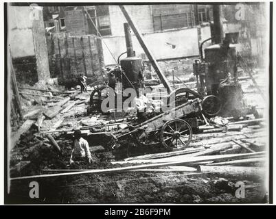 Excavation for the Municipal Swimming Bath Furnishings to Heiligeweg in Amsterdam Building site for the Municipal Bath and Swim device to Heiligeweg Amsterdam Property Type: photographs Item number: RP-F K89481 Manufacturer : photographer George Hendrik Breitner Publisher: Harm Botman (listed property) Place manufacture: Photographer: Amsterdam Publisher: Netherlands Date: ca. 1890 - ca. 1910 Physical characteristics: gelatin silver printing material: paper Technique: gelatin silver pressure dimensions: sheet: h 505 mm × W 395 mmfoto: h 400 mm × W 297 mmToelichtingModerne printing of a negativ Stock Photo