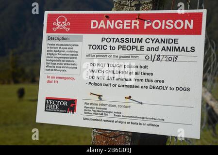 Possum poison sign hi-res stock photography and images - Alamy