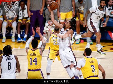 Los Angeles Lakers guard Spencer Dinwiddie (26) dribbles during the ...