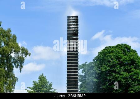 Wasser-Plastik 1977 vom Heinz Mack, Skulpturenpark, LBS Westdeutsche Landesbausparkasse, Himmelreichallee, Münster, Nordrhein-Westfalen, Deutschland Stock Photo