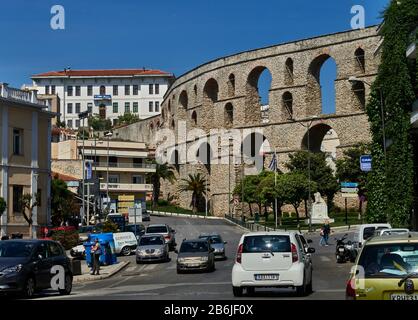 Kavala, Eastern Macedonia, Aegean Sea, Greece, The aqueduct (Kamares) in Kavala is a Roman aqueduct, it consists of 60 arches of four different sizes and a maximum height of 52m. and it was reconstructed in 1550 by Suleiman the Magnificent Stock Photo