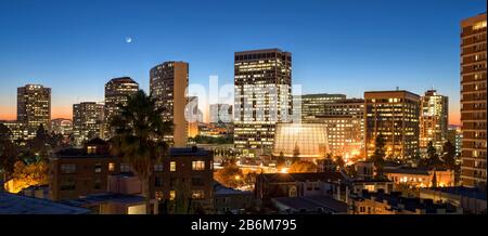 Skyline at dusk, Oakland, Alameda County, California, USA Stock Photo