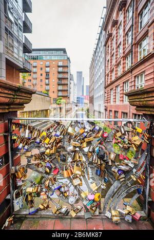 Love locks and Rochdale Canal, Oxford Street, Manchester Stock Photo
