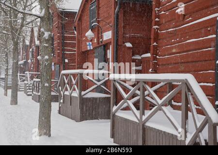 Red huts in a market square (torinranta), Oulu, Finland Stock Photo