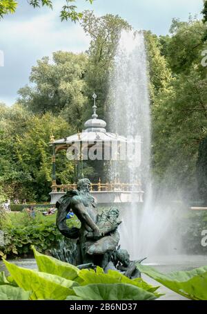 A beautiful fountain and scupture at the Koningin Astridpark in Bruges / Brugge, Belgium. Stock Photo