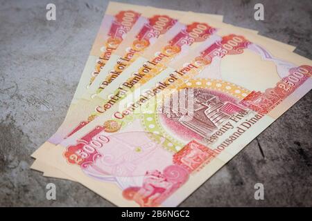 25,000 IRAQ DINAR – Central Bank Of Iraq UNC Banknote – 25000 Iraqi Dinars Currency
