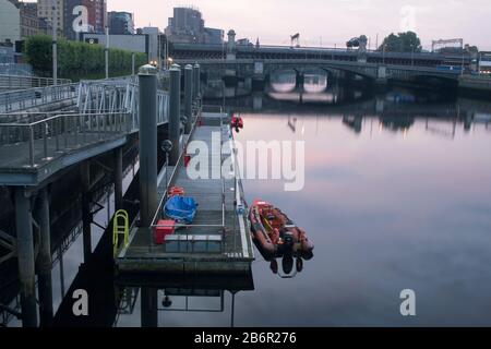 The river Clyde at sunrise on a summer’s day in Glasgow, Scotland. Stock Photo