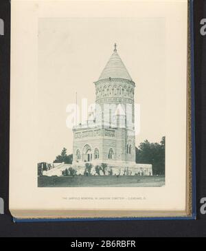 Gezicht op het James A Garfield Memorial op de Lake View Cemetery in Cleveland The Garfield Memorial in Lakeview Cemetery - Cleveland, O (titel op object) View of the James A. Garfield Memorial at Lakeview Cemetery in ClevelandThe Garfield Memorial Lakeview Cemetery - Cleveland, O. (title object) Property Type: photomechanical print page Item number: RP-F-2001- 7-996-55 Manufacturer : manufacturer: anonymous location manufacture: Cleveland Dating: ca. 1883 - in or in front 1893 Material: paper Technique: light pressure dimensions: picture: h 191 mm × W 144 mm Subject: grave, tomb Churchyard, c Stock Photo