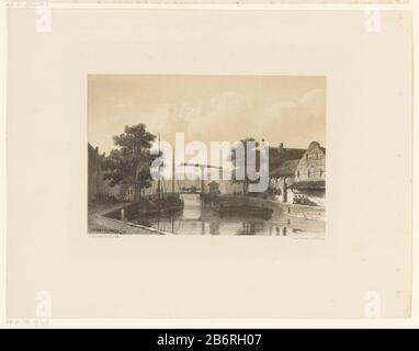 Gezicht op vaart met ophaalbrug Mensen lopen op de kade en brug bij een vaart. Op de vaart liggen boten. Manufacturer : prentmaker: Jan Weissenbruch (vermeld op object)naar eigen ontwerp van: Jan Weissenbruch (vermeld op object)drukker: Koninklijke Nederlandse Steendrukkerij van C.W. Mieling (vermeld op object)Plaats manufacture: Den Haag Dating: 1849 Physical kenmerken: toonlithografie in zwart met toonblok in beige Material: papier Techniek: toonlithografie Dimensions: blad: h 275 mm × b 363 mm Subject: bridgecanal Stock Photo