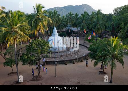 Sri Lanka, North Central Province, Province du Centre-Nord, Nord-Zentralprovinz, région Anuradhapura, region Anuradhapura, Mihintale, Indikatu Seya, t Stock Photo