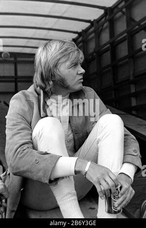 A relaxed Ronnie Peterson at Mallory Park in 1971.    1971 MALLORY PARK F2 SPEED INTERNATIONAL TROPHY NON-CHAMPIONSHIP Stock Photo