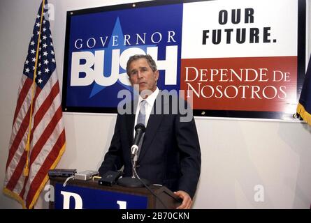 Austin, Texas USA, September 1998: Texas Governor George Bush at press conference at his campaign headquarters for his re-election to a second term. ©Bob Daemmrich Stock Photo