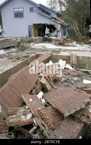New Braunfels, Texas USA, October 1998: Flood damage to homes in Common Street neighborhood along Guadalupe River in Comal County. ©Bob Daemmrich Stock Photo