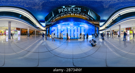 360 degree panoramic view of Dubai Mall Aquarium(杜拜購物中心巨型魚缸), Dubai, UAE