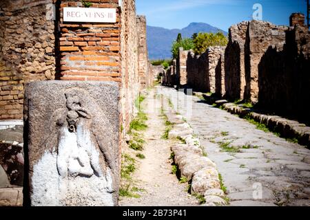 Street of Pompeii excavations after Vesuvius eruption Stock Photo