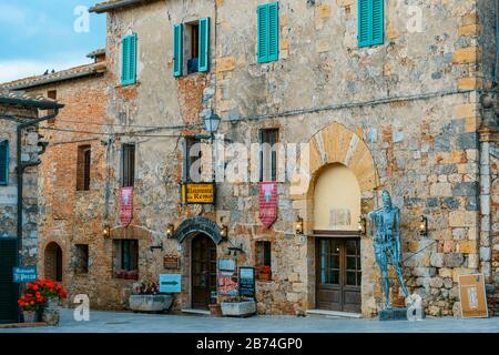 Facade of Museo Monteriggioni in Arme in Piazza Roma, a local history museum housing reproductions of medieval and Renaissance weapons and armour. Stock Photo