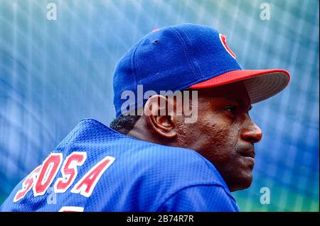 Sammy Sosa editorial stock photo. Image of swing, game - 74740908