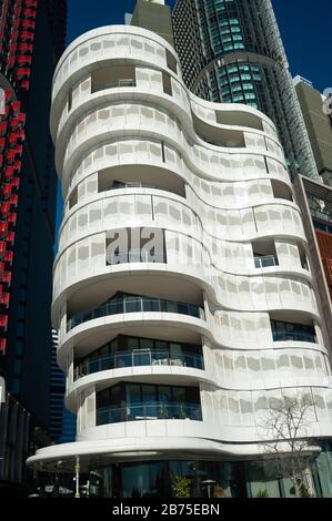 16.09.2018, Sydney, New South Wales, Australia - A view of modern residential buildings of the Anadara Residence along the pedestrian zone on Wulugul Walk in Barangaroo South. The buildings are located on the banks of Darling Harbour. [automated translation]