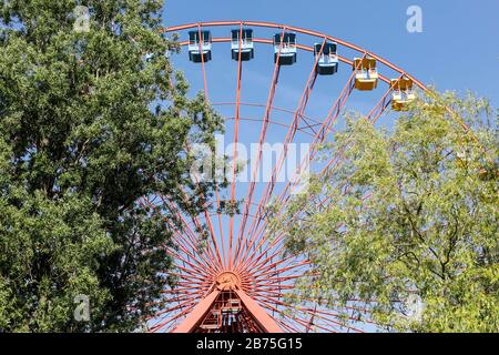 View of the rusting Ferris wheel in the former Spreepark in the Berlin Plaenterwald. In GDR times the playground was a well visited amusement park. Gruen Berlin GmbH will redesign the park. [automated translation] Stock Photo