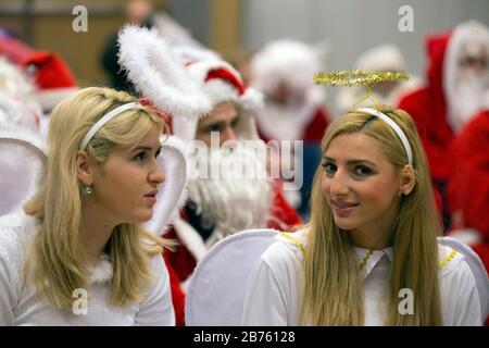 Christmas men and Christmas angels of the Studentenwerk Berlin will meet on November 26, 2016 for their annual general assembly. The Santa Claus action has tradition. Since 1949 the Studentenwerk Berlin has been placing students as Santa Clauses and Christmas angels for Christmas Eve and other Christmas events. [automated translation] Stock Photo