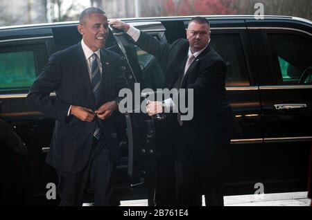 Germany, Berlin, 17.11.2016. Visit of Barack H. Obama, President of the United States of America to the Federal Chancellery in Berlin on 17.11.2016. Barack H. Obama, President of the United States of America. In the background: Obama's company car, 'The Beast', visually a Cadillac, by weight a truck. Barack Obama's company car is expected to weigh between five and eight tons, the weight being carried by the frame of a pickup truck. [automated translation]