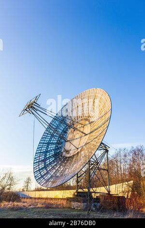 radio telescope dish satellite antenna searching in space Stock Photo