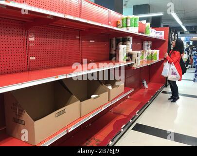 New York, NY, USA, March 13, 2020. Empty shelves at a Duane Reade drugstore in Manhattan due to panic buying during the coronavirus COVID-19 outbreak. Stock Photo