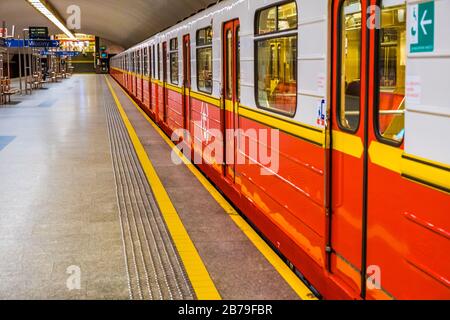 Warsaw, Poland. 14th Mar, 2020. Public transport, streets, shops - those which are allowed to operate - are empty after Polish governmentÂ declared state of ''''epidemic emergency'' and closed borders to non-citizens in order to counteract spread foÂ COVID-19. Warsaw's inhabitantsÂ seem to be really disciplined, usually stay at homes and try avoid exposure to the virus. Credit: Robert Pastryk/ZUMA Wire/Alamy Live News Stock Photo