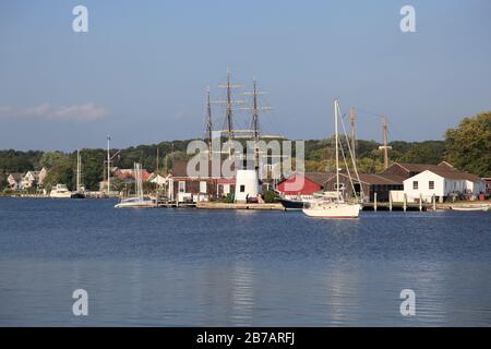 Brant Point Replica Lighthouse, Mystic Seaport, The Museum of America and the Sea, Mystic River, Connecticut, New England, USA Stock Photo