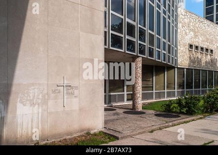 Cuneo Hospital, designed by Belli & Belli, demolished 2016 Stock Photo