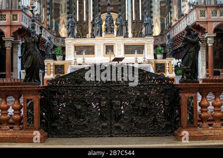 The interior of the Basilica of St. Anthony in Padua, Italy Stock Photo