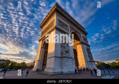 L'Arc de Triomphe in the center of the Place Charles de Gaulle, Paris, France, Europe