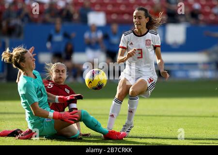 Spanish defender Ainhoa Moraza (3) kicks the ball defended by England goal keeper  Carly Telford (1) and defender Steph Houghton (5) during the SheBelieves Cup in an international friendly women's soccer match, Wednesday, Mar. 11, 2020, in Frisco, Texas, USA. (Photo by IOS/Espa-Images) Stock Photo