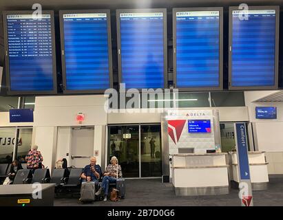 Atlanta, GA, USA. 14th Mar, 2020. View of Hartsfield-Jackson Atlanta International Airport where flight cancellations and restrictions caused by the coronavirus outbreak, left passengers stranded on March 14, 2020 in Atlanta, Georgia. Credit: Mpi34/Media Punch/Alamy Live News