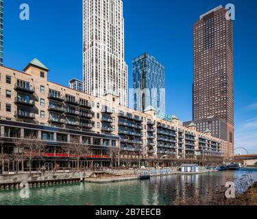 River East lofts and Ogden Slip in the Streeterville neighborhood Stock Photo