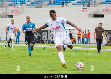 Campina Grande, Brazil. 15th Mar, 2020. Marcelinho Paraíba enters the field  before the start of the game between Perilima and Centro Sportivo Paraibano  (CSP), held this Sunday afternoon (15th) at the Ernani