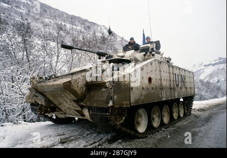20th January 1994 During the war in central Bosnia: a British Army Warrior of the Coldstream Guards on the roadside, immediately south of the Muslim village of Lisac. Stock Photo